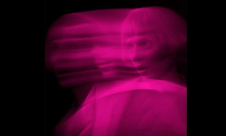 Tomora’s “Come Closer” Channels ’90s Dance Energy at Coachella