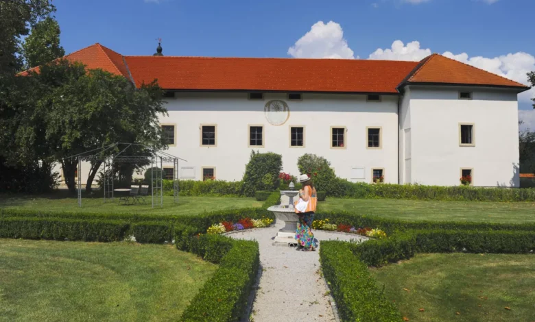 Slovenski grad Tuštanj: zaklad, ki ga čas ni mogel premagati