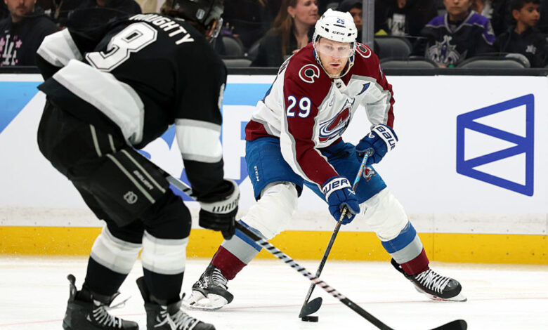 Плей-офф НХЛ: Колорадо вчетверте обіграв Лос-Анджелес, перемоги Баффало, Тампи й Анахайма