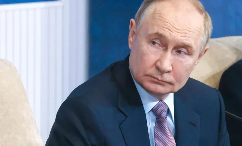 До есента ни чака революция: Пропуква ли се митът за недосегаемостта на Путин?