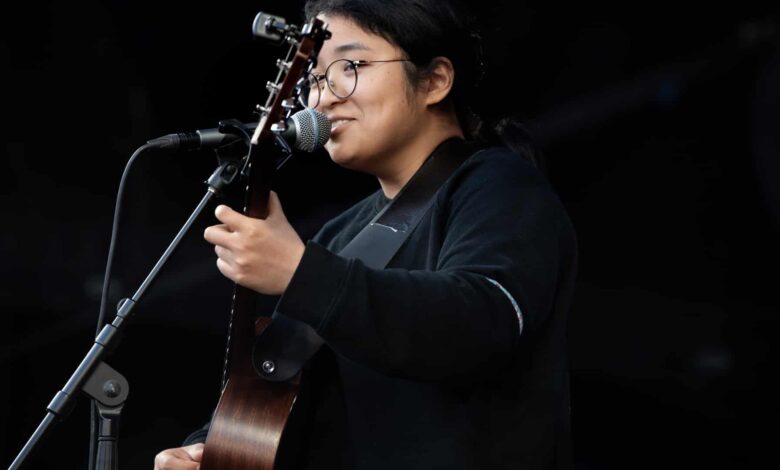 Leslie vender tilbage til Esbjerg: Fra scenelys til gode formål