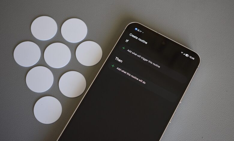 Switch Android Auto between two phones with NFC tags