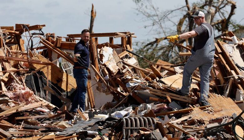Severe Storm Peak Monday: Tornado Risk in Illinois and Midwest