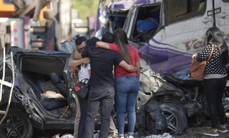 Sube a 20 el número de civiles muertos en ataque con explosivos en la Panamericana