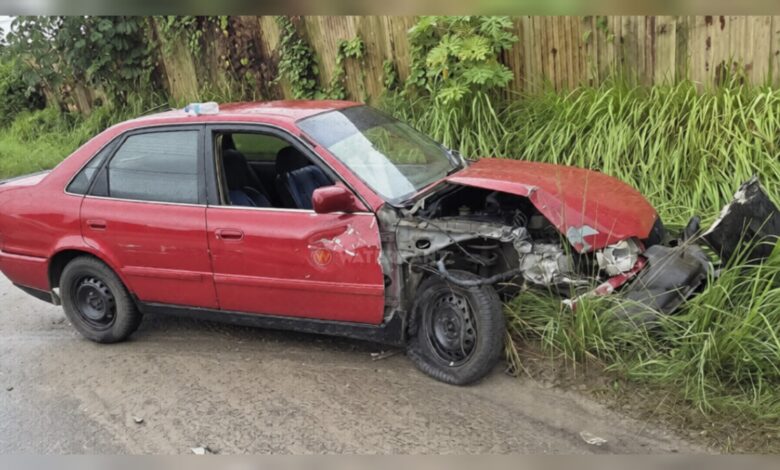 Bestuurder beschuldigt bijrijder van stuur trekken na eenzijdig ongeval