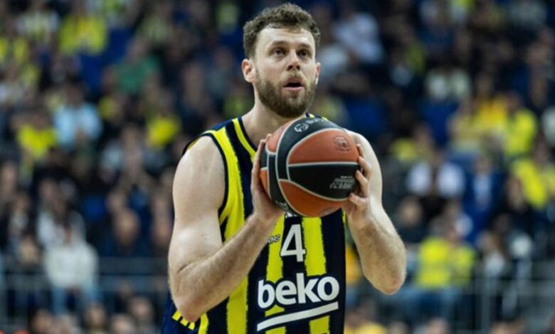 Αγχωτική νίκη για τη Φενέρμπαχτσε πριν τα playoffs