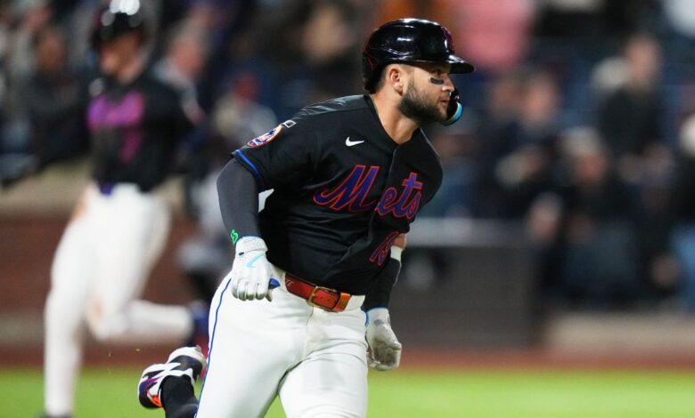 Mets survive bullpen chaos as Bo Bichette’s double tops Twins