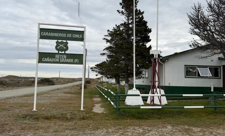 Retén fronterizo Cañadón Grande recibe visita del Seremi de Seguridad Pública