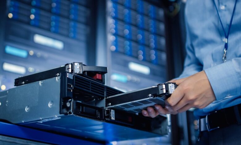 Český rozhlas chystá údržbu online infrastruktury, připravte se na noční výpadek některých služeb