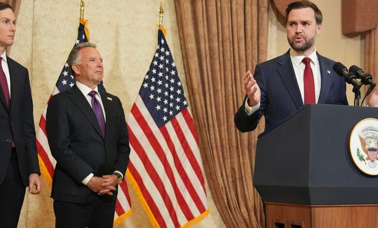 White House Signals JD Vance Will Lead Iran Talks in Pakistan