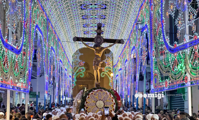 Santissimo Crocifisso a Monreale: luci e video mapping per il 400°