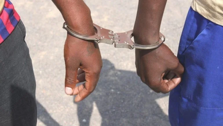 Jovem de 18 anos simula rapto para extorquir 2 milhões de kwanzas à mãe