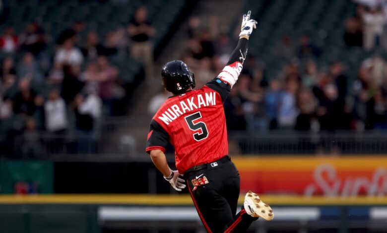 Murakami blasts as White Sox win through “little things”