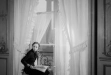 Schiaparelli show at V&A makes fashion feel like art