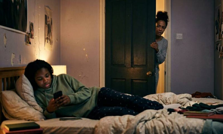 Why Teenage Withdrawal During Holidays Is Actually A Healthy Reset