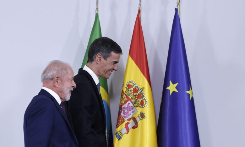 Barcelone : Pedro Sánchez mobilise la gauche mondiale contre l’extrême droite