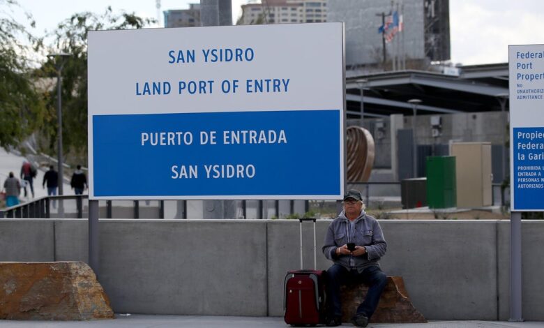 Appeals court blocks Trump asylum crackdown at U.S.-Mexico border