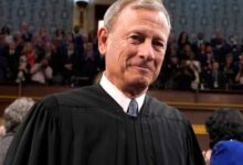 Fallo clave sobre voto negro y latino impulsa a John Roberts