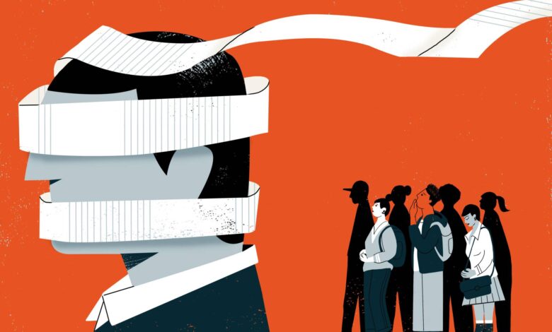 Student loan oversight paused: watchdog warns of errors