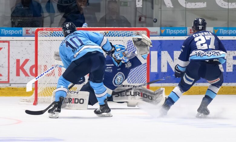 V Nitre bol blázinec aj reklama na hokej. Lacka rozhodol a príbeh pokračuje