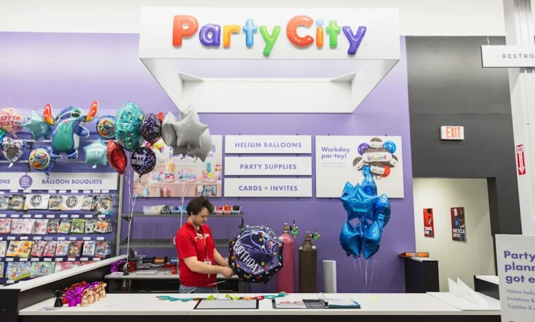 Staples revives Party City shop-in-shops—700+ stores in 34 states