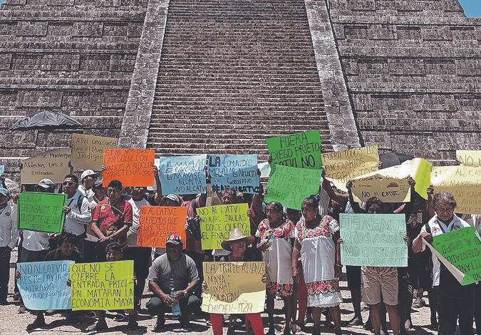 Protesta maya en Chichén Itzá exige respeto al territorio y al turismo responsable