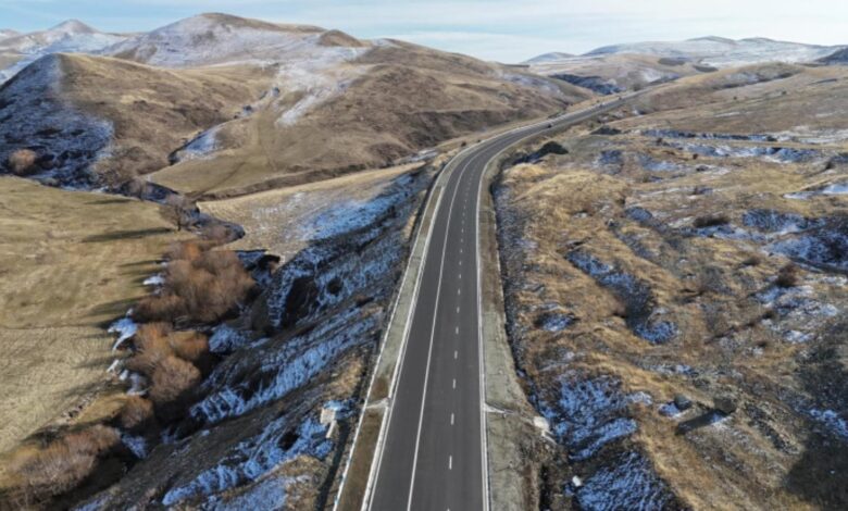 Գյումրի-Աշոցք ու Գյումրի-Երևան ճանապարհի Լանջիկի հատվածը փակ է կցորդիչ բեռնատարների համար