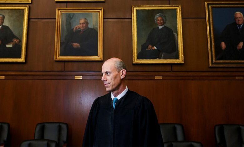 Appeals court halts Boasberg contempt probe in Trump case