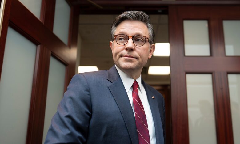 Speaker Johnson nears FISA renewal after conservatives back procedural vote