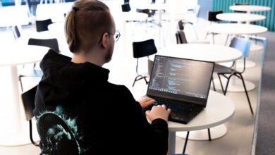 Tekoäly työelämässä: pelkoja vai mahdollisuuksia?