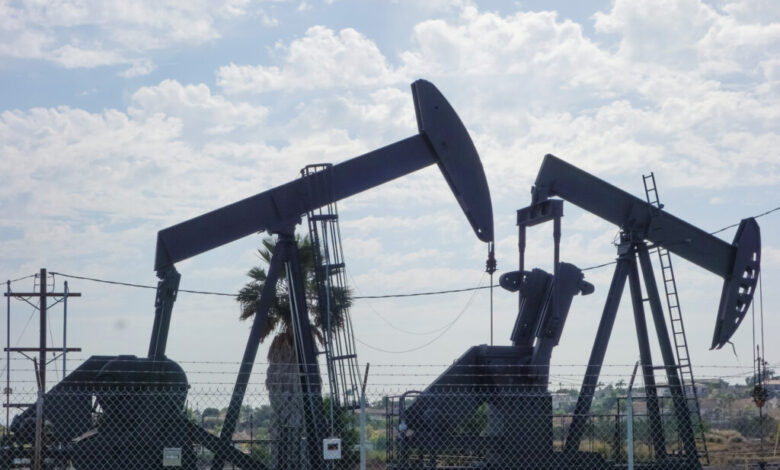 California school counts in the 3,200-foot drilling buffer