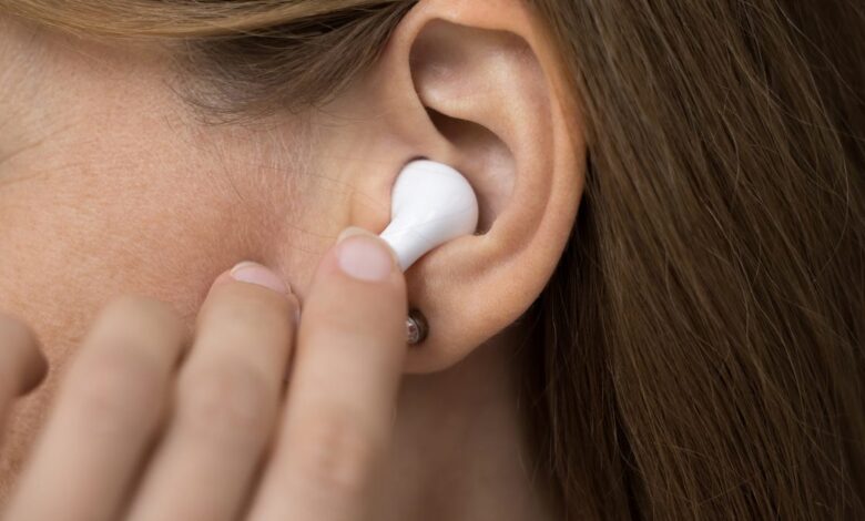 Earbuds Safety Warning: How Your Listening Habits Can Hurt Your Ears