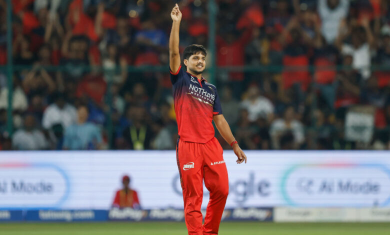 POWER PLAY UPDATE: LSG struggle to 35-1 v RCB