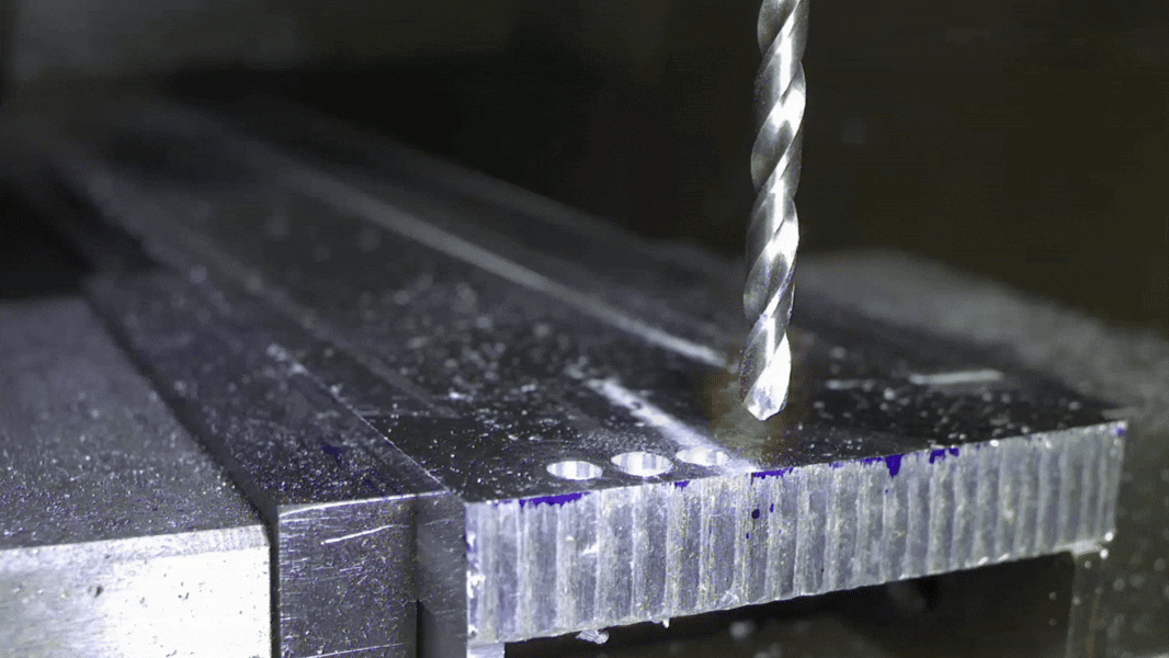 Freeze Motion Tools With a Stroboscopic Camera: The Hack Behind “Standing Still” Blades