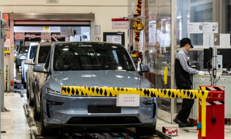 Tesla Q1 revenue rises as FSD subscriptions climb