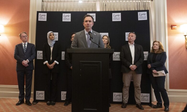 Chicago Arts Leaders Push Law to Curb Fake Ticket Sales