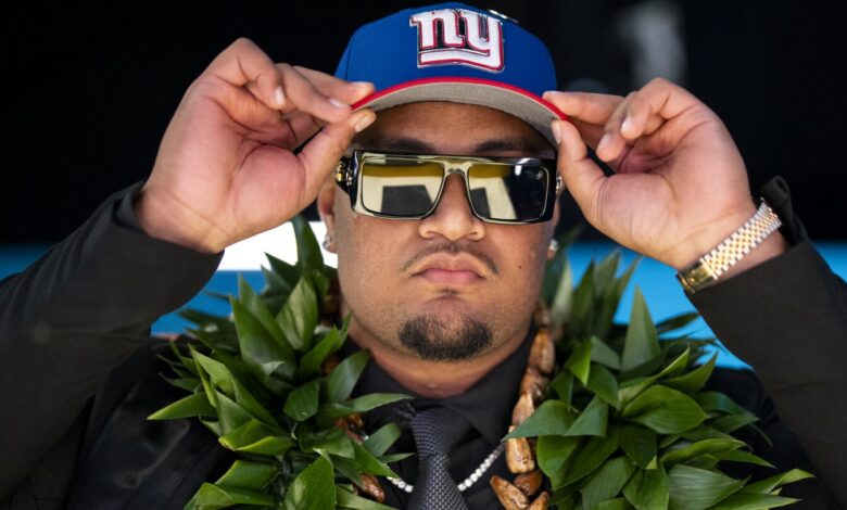 Giants draft pick hustle: two NFC teams chased No. 9