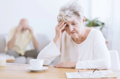 Редкие формы деменции: четыре необычных симптома