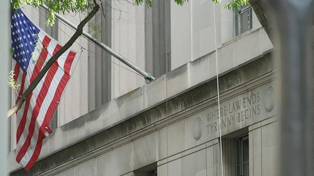 Former Immigration Judges Warn of Trump Admin Court Purges