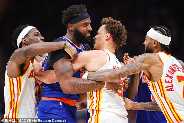 Robinson, Daniels fined after Knicks-Hawks brawl Robinson, Daniels fined after Knicks-Hawks brawl