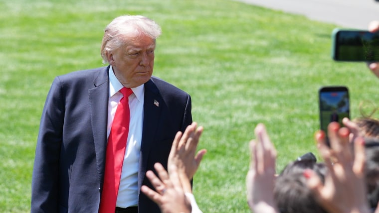 Trump Flags Iran Deal, Says He’s Not Satisfied