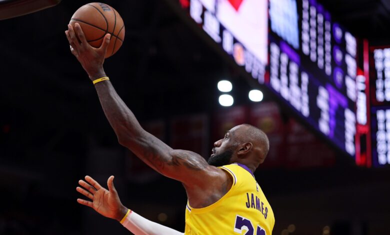 LeBron James fires back at Father Time after Lakers win LeBron James fires back at Father Time after Lakers win