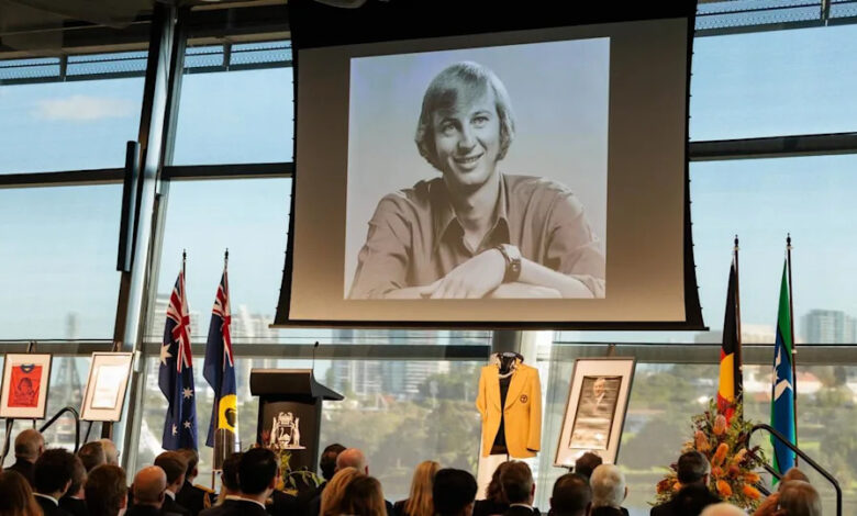 Legendary footy broadcaster never went out of fashion