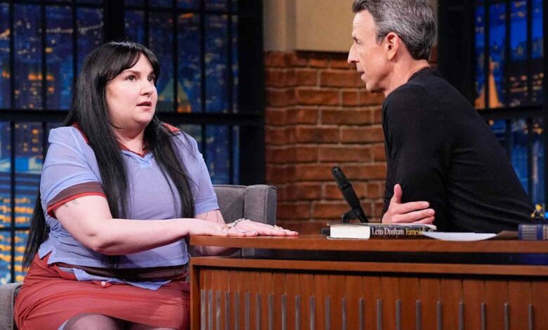 Lena Dunham presses Seth Meyers on old SNL moment