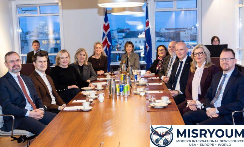 Meiri­hlutinn fallinn og VG á þingi: Þjóðarpúls sýnir breytta stöðu