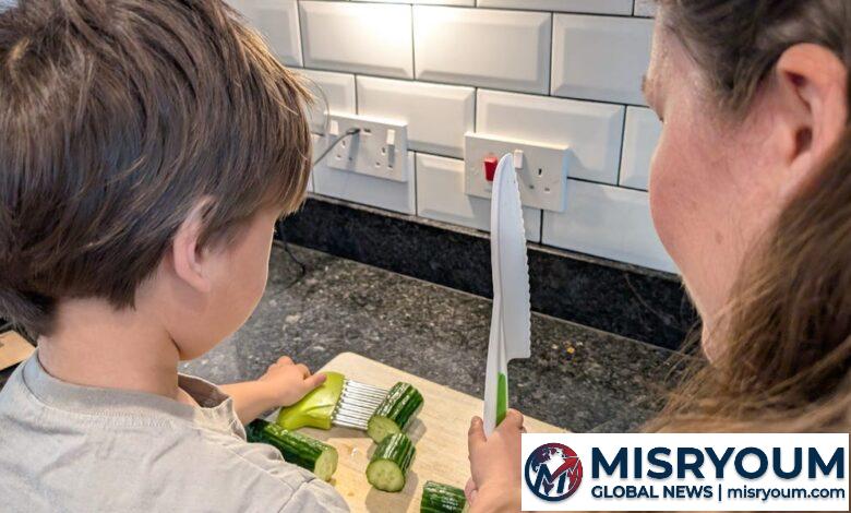 Cooking Together Helped a Picky 4-Year-Old Eat Cooking Together Helped a Picky 4-Year-Old Eat