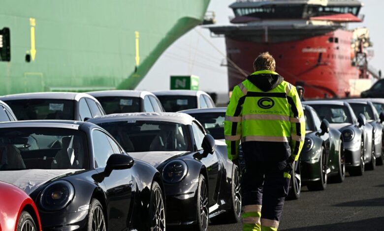 Trump to lift tariffs on EU car imports to 25%