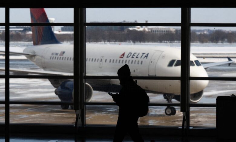 Delta is canceling hundreds of flights due to crew and scheduling challenges, an internal memo shows