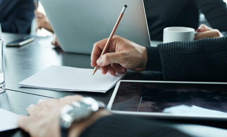 Should your boss stick to managing — or start doing the work, too? Tell us what you think.