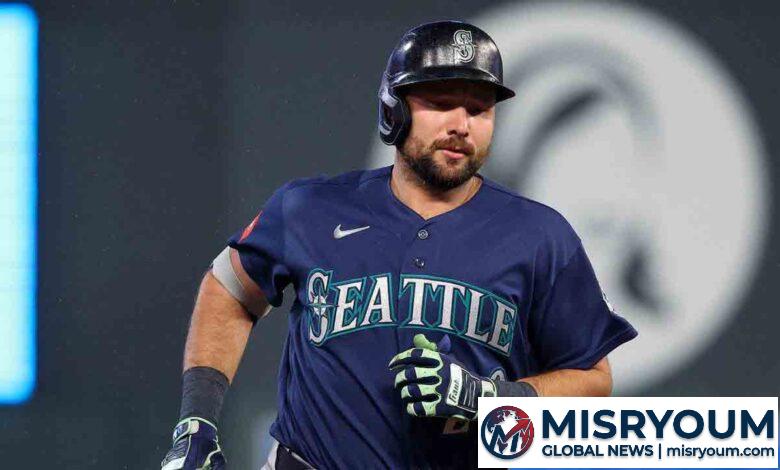 Cal Raleigh scratched late as Mariners face Royals